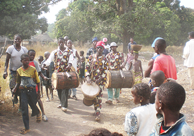 Trommelgruppe in Westafrika